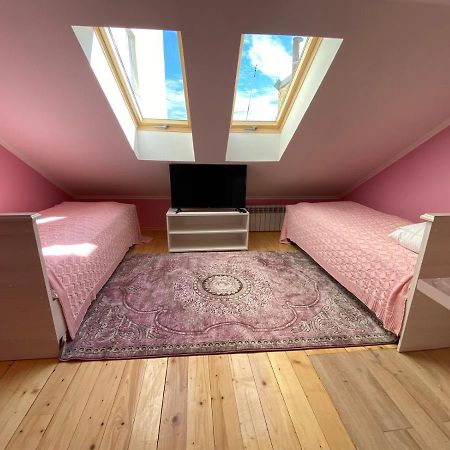 Аpartment For Lady Apartment แชร์นิฟซี ภายนอก รูปภาพ