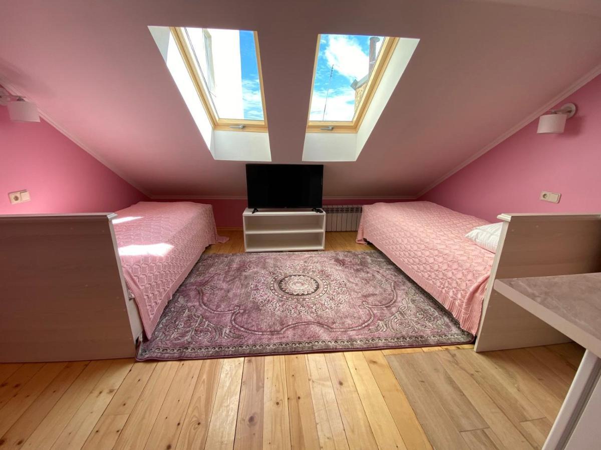 Аpartment For Lady Apartment แชร์นิฟซี ภายนอก รูปภาพ
